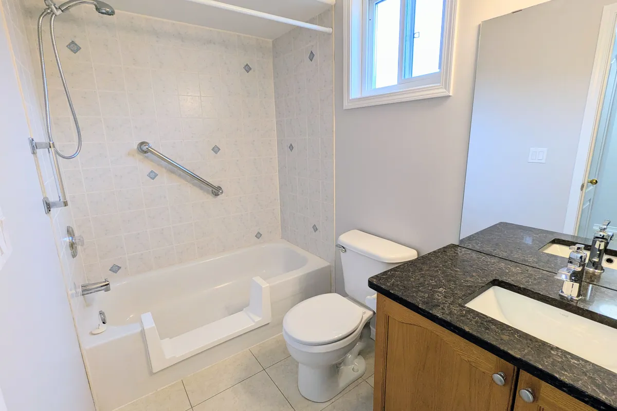 507 Clancy Crescent, ON K9K 2S1