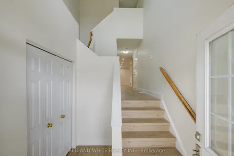 624 Wild Ginger Avenue, ON N2V 2S9