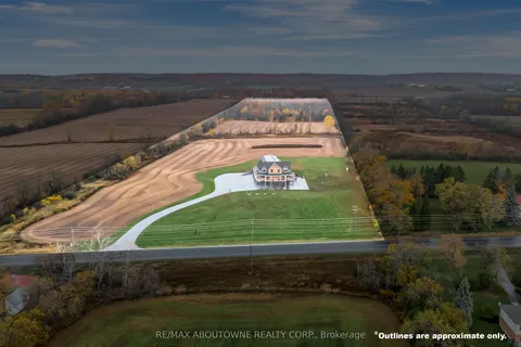 842 Hamilton Road, ON K8N 4Z5