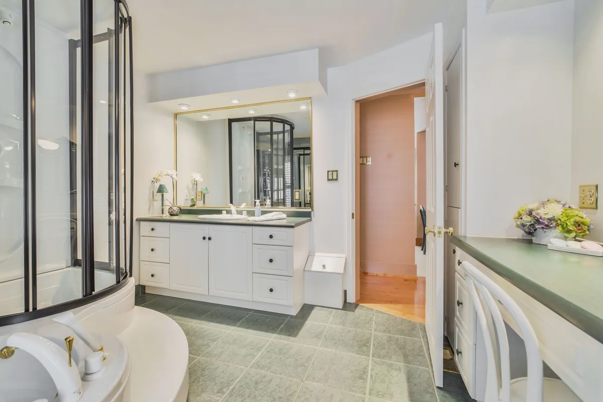 5079 Armoury Street, ON L2E 1T3