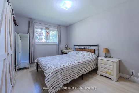 32 Melbourne Street, ON K9V 1X7