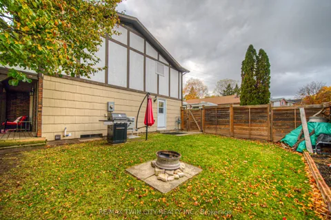 118 Glamis Road, ON N1R 6S8