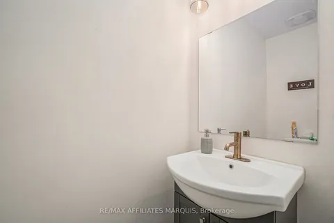 62 Staples Boulevard, ON K7A 0A5