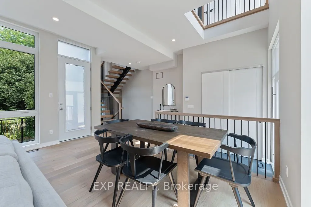 261 Dovercourt Avenue, ON K1Z 5P5