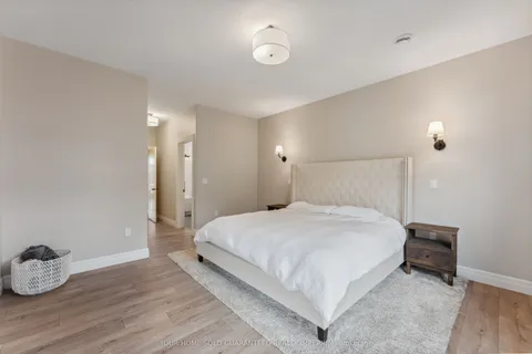 31 Schmidt Way, ON K8V 5P4