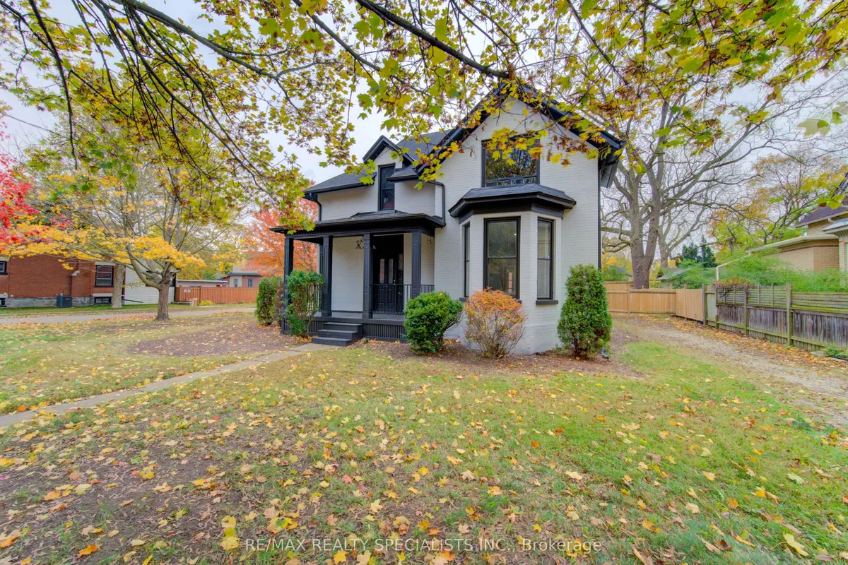 22 Cathay Street, ON N1R 4V2