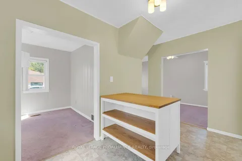 9 Wilkins Street, ON K8P 1P2