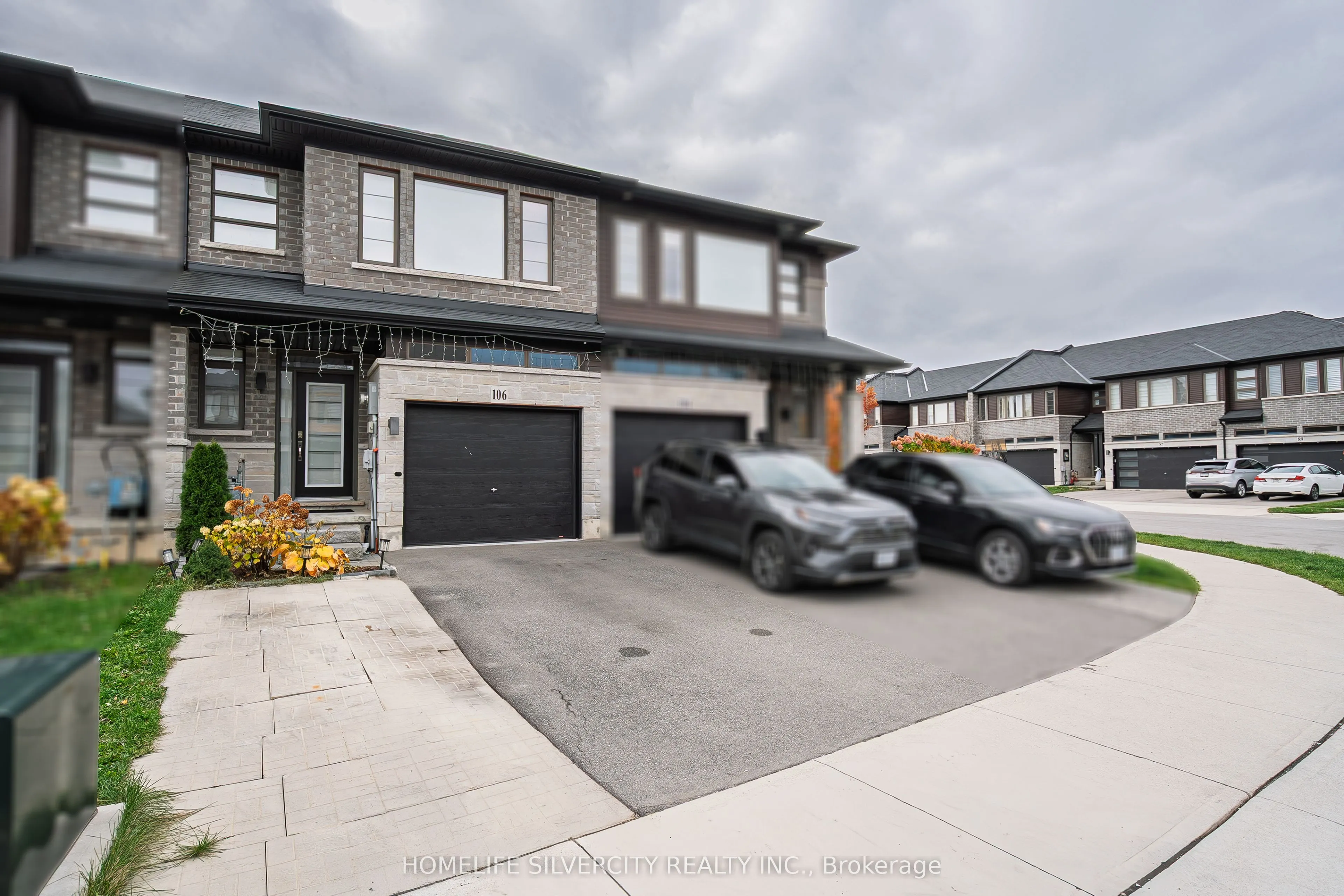 106 Columbus Gate, ON L8J 0L3