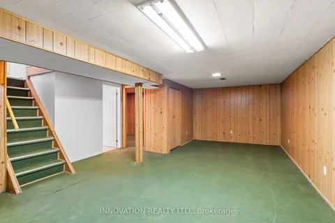 30 Oakview Avenue, ON K2G 3A2