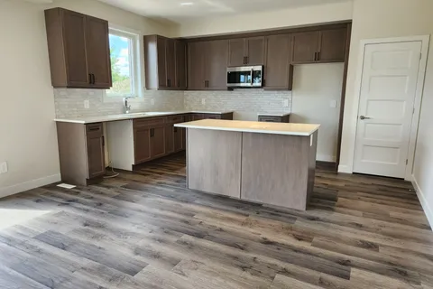 6841 Royal Magnolia Avenue, ON N6P 1H5