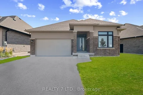 566 Old Course Trail, ON L3B 6G8