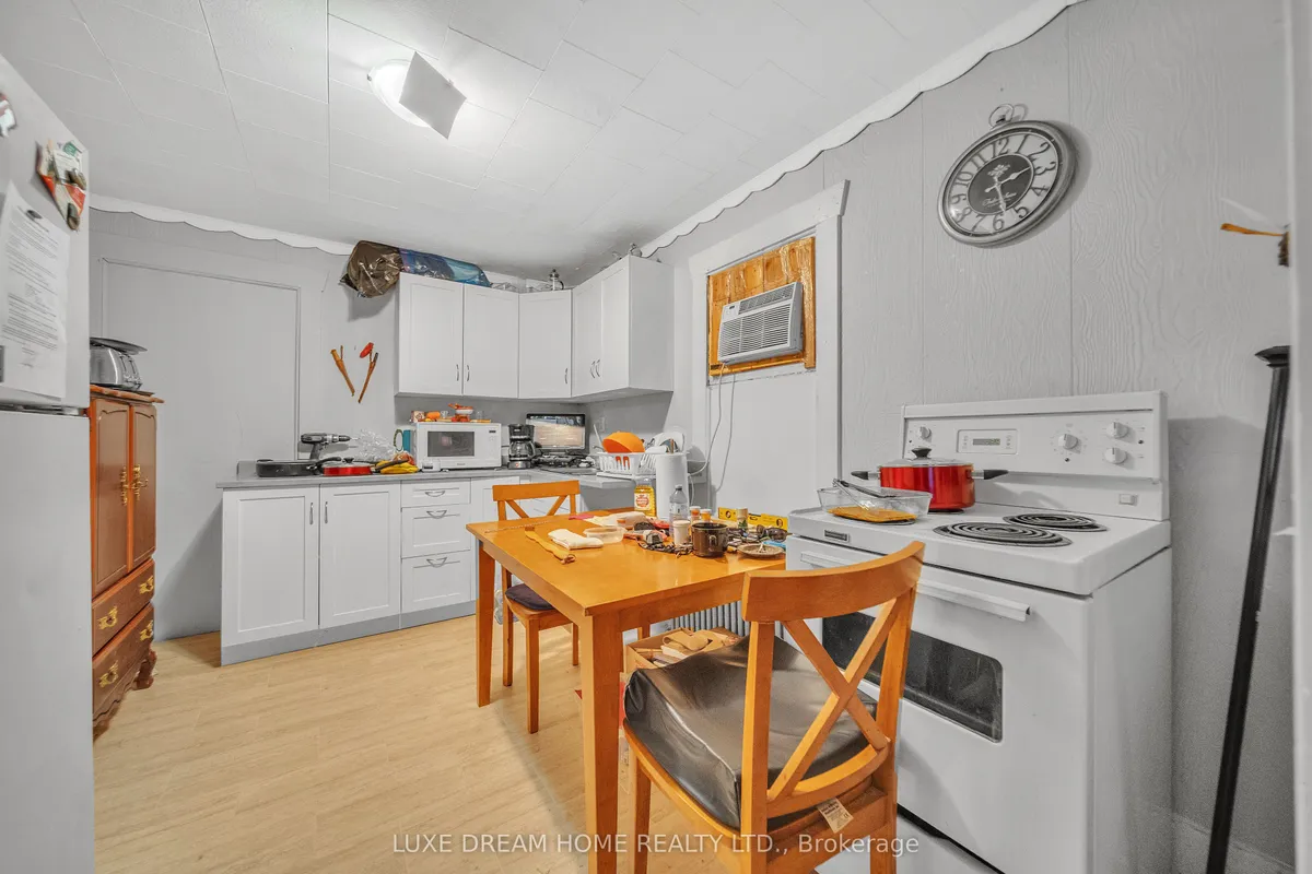 224 MITCHELL Street, ON L3K 1Y3