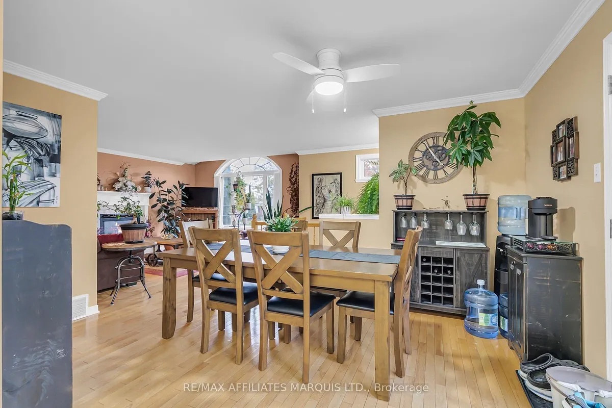 296 Northwoods Crescent, ON K6H 7M5