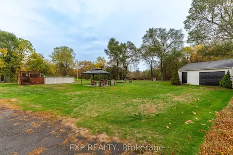 635 FRONT Road, ON K0B 1K0