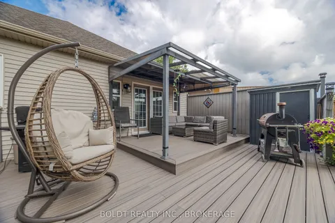 1127 Pelham Street, ON L3C 3E4