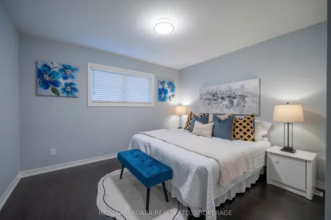 2 MARREN Street, ON L2P 2J6