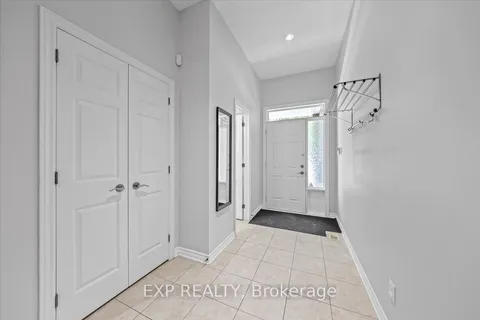 264 Bradwell Way, ON K1T 4J2