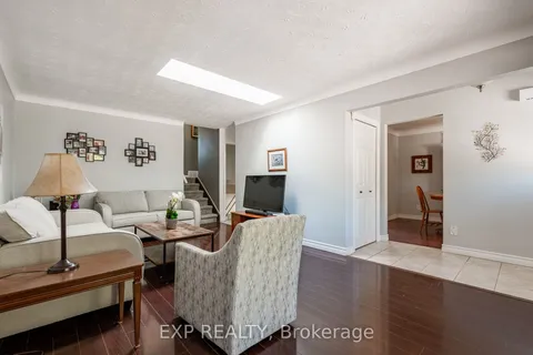 494 Scott Street, ON L2M 3X2