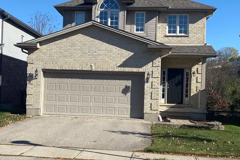 1653 Blackmaple Crescent, ON N5Y 6L7