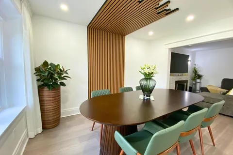 243 Geneva Street, ON L2R 4R2