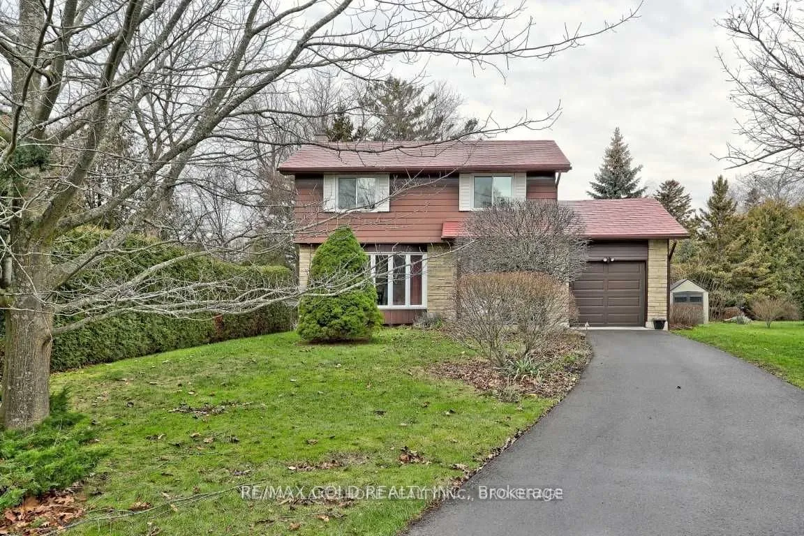 3 St Lawrence Place, ON K9A 4G9