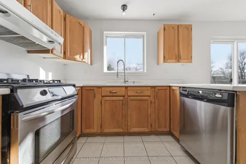 4 Craig Place, ON K8H 3L3