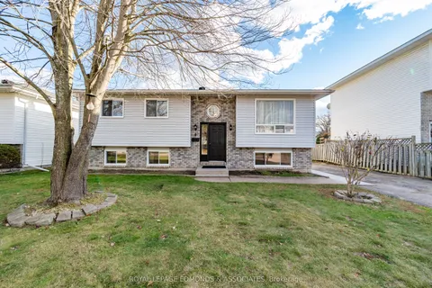 4 Craig Place, ON K8H 3L3