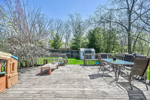 22 Tolhurst Avenue, ON N0E 1N0