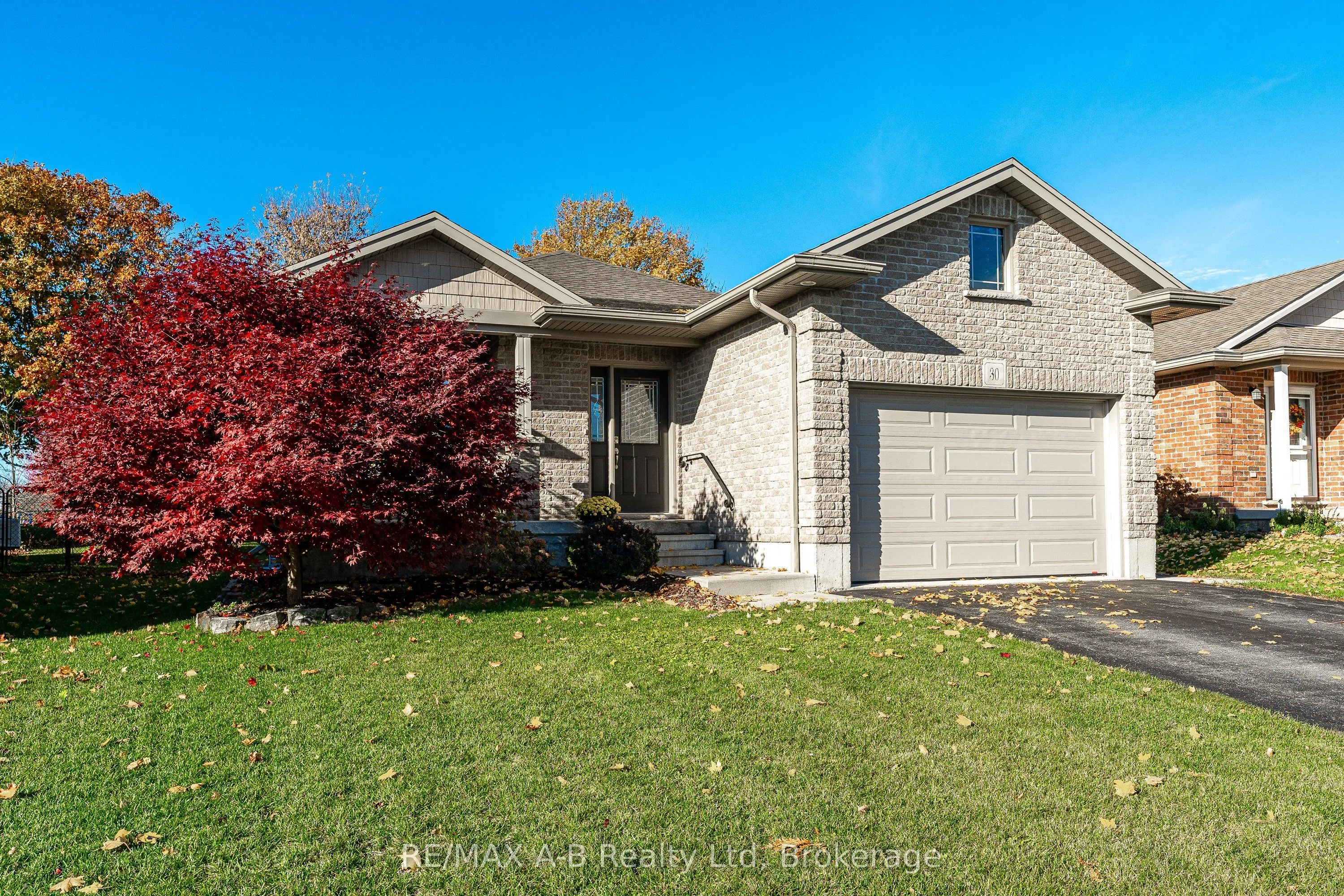 30 Homefield Court, ON N4X 0A4