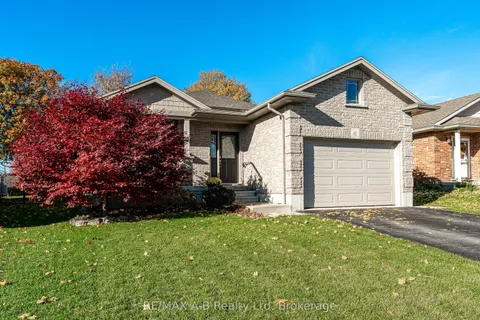 30 Homefield Court, ON N4X 0A4