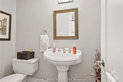 1105 CINDY HILL Crescent, ON K4M 1E8