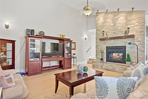 1105 CINDY HILL Crescent, ON K4M 1E8