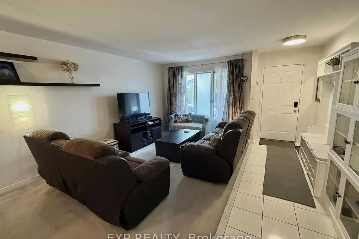 332 Acadia Drive, ON L8W 3L7