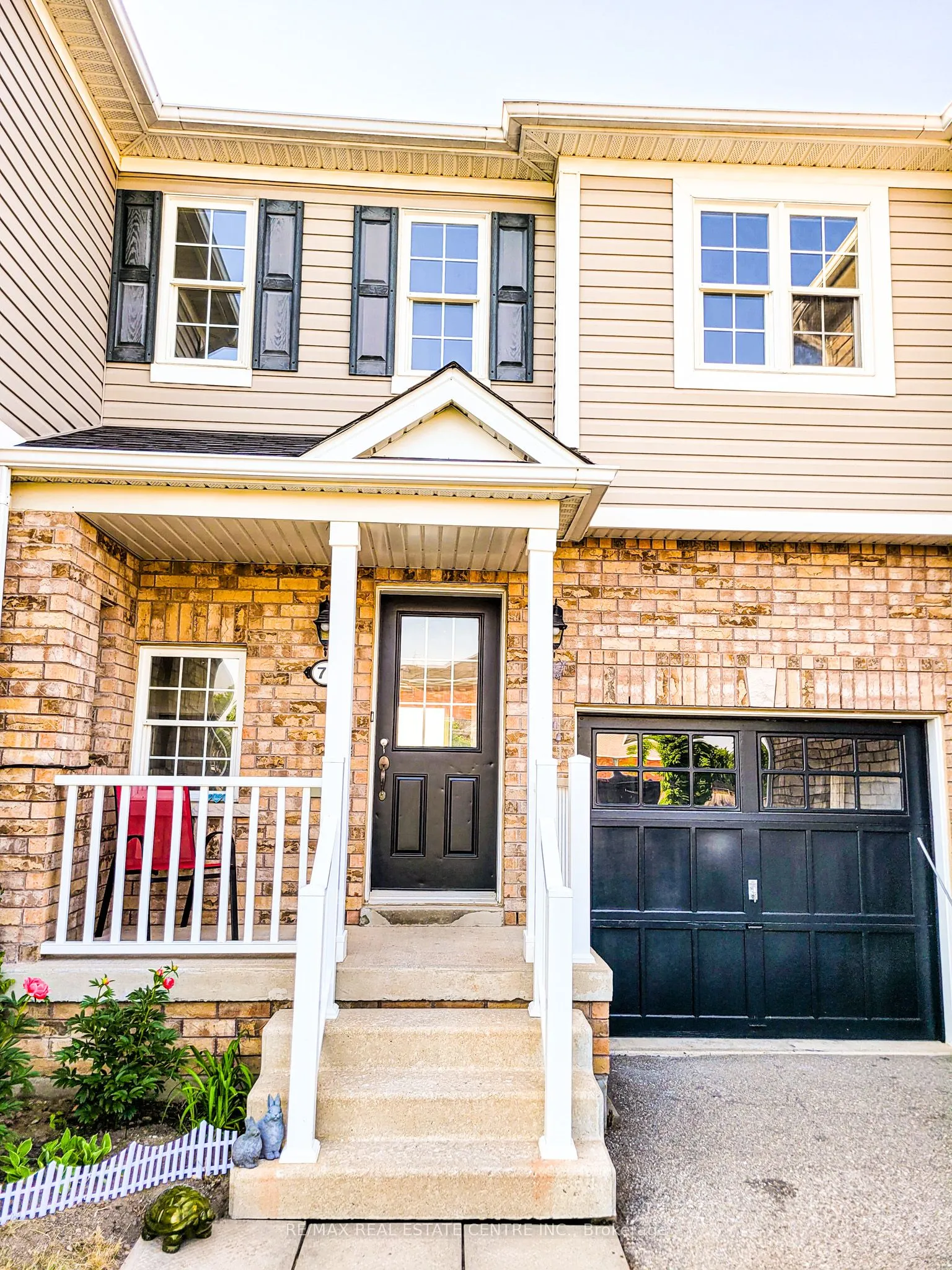 71 Bloomington Drive, ON N1P 1J5