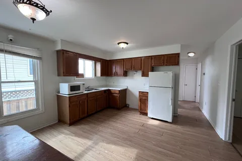 86 Commercial Street, ON L3B 5Y9