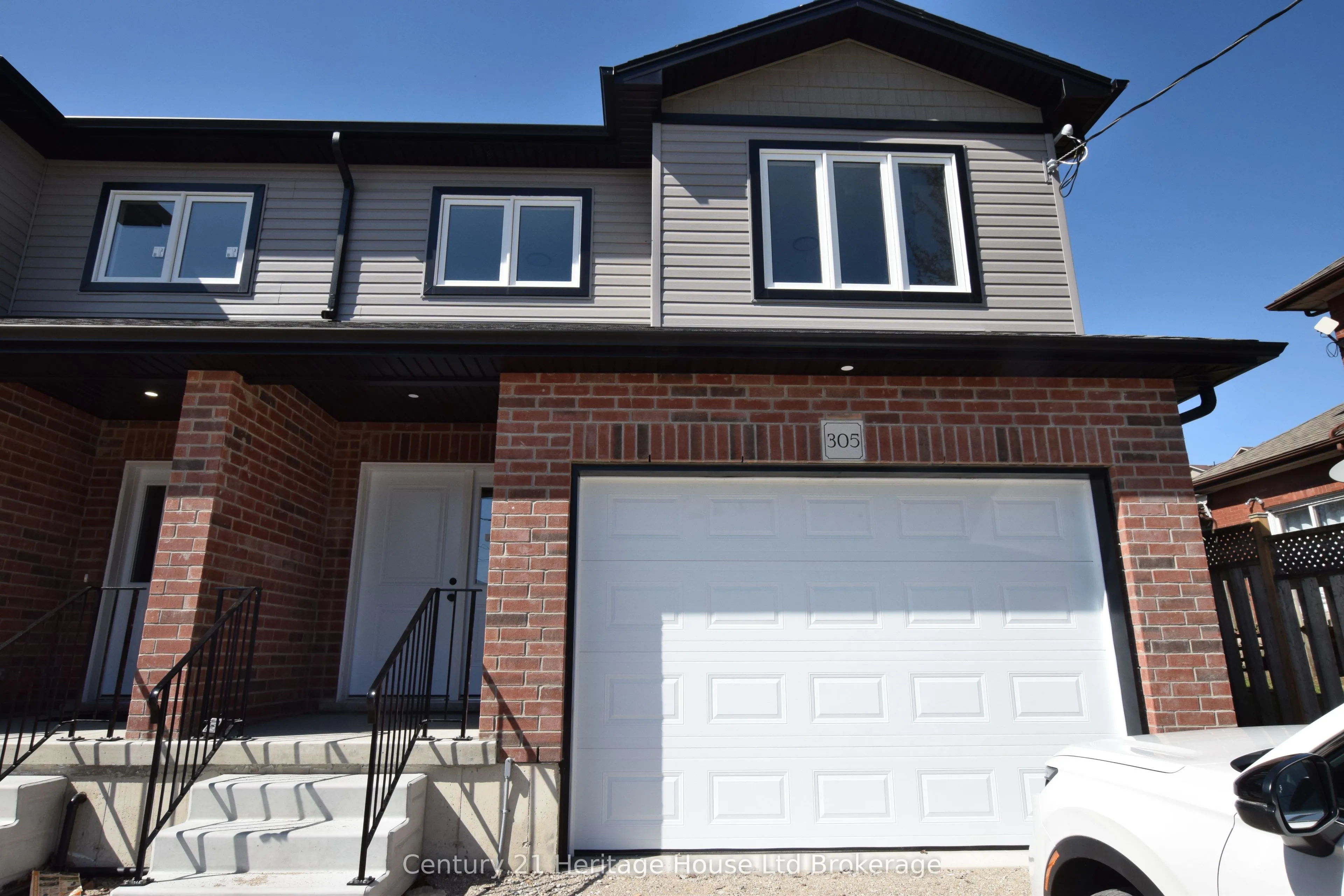 305 SIMCOE Street, ON N4S 1J1