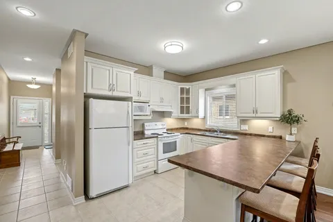 8 WILLSON Crossing, ON L0S 1E4