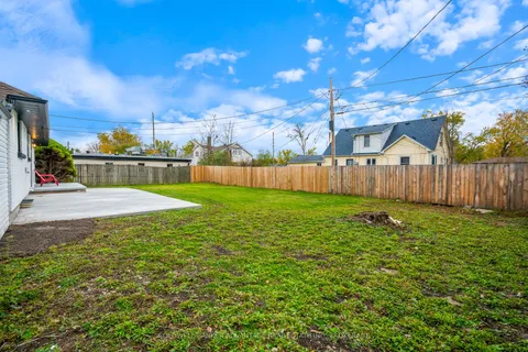 395 Parkdale Avenue, ON L2A 5A7