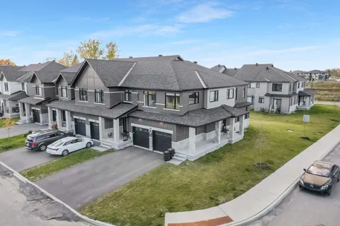 300 Makobe Lane, ON K4M 0L9