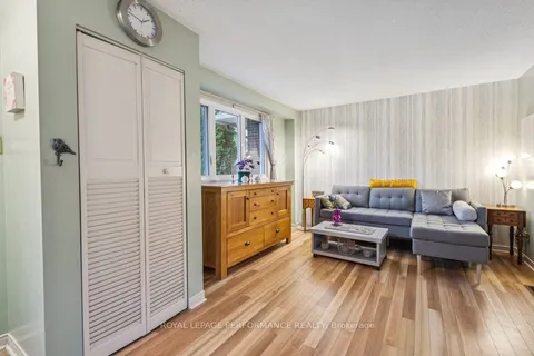 285 Lanark Avenue, ON K1Z 6R6