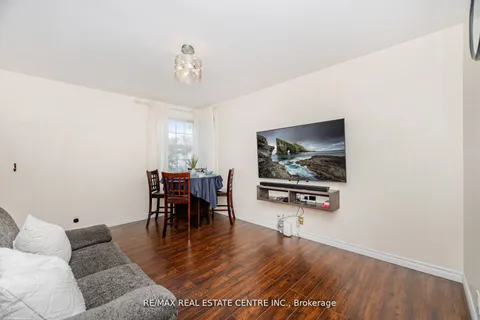 19 Seneca Drive, ON N2M 3H1