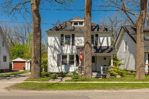 65 Banff Street, ON N3W 1C2