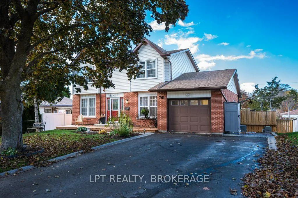 761 Hillside Drive, ON K7M 5Y9