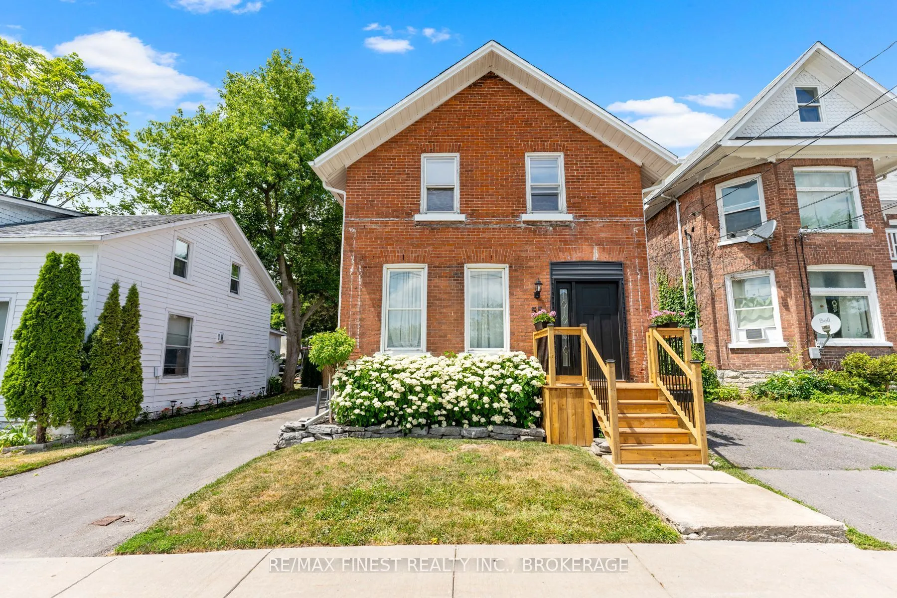 55 Bridge Street, ON K7R 2C4