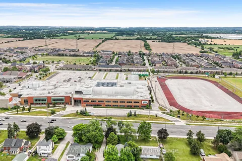 6 Greenwich Avenue, ON L8J 0A5