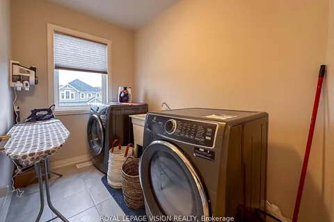 155 Bur Oak Drive, ON L2V 4Y6