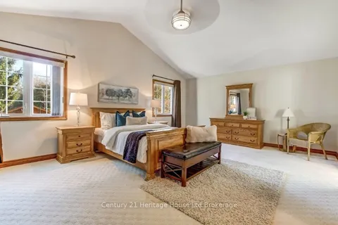 143 Boyd Boulevard, ON N0M 2M0