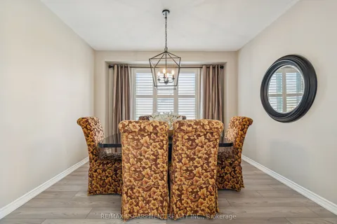 220 Harpin Way, ON N1M 2W3