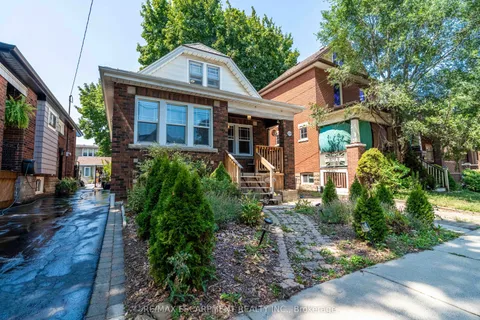 228 Province Street, ON L8K 2L7