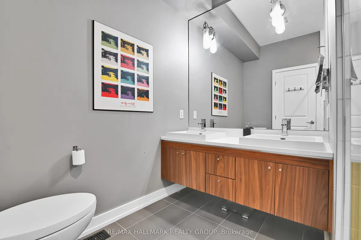 68G Stonehurst Avenue, ON K1Y 1R5